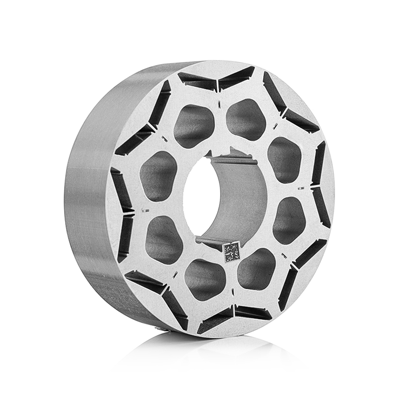 Nový stator motoru energetického pohonu a jádro rotoru